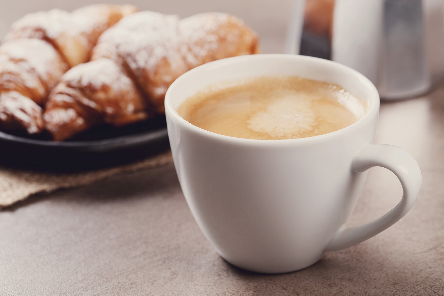 croissants-with-coffee-cup_144627-34791.jpg
